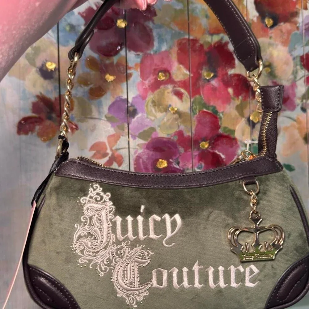 Juicy Couture Green Velvet Purse A 031